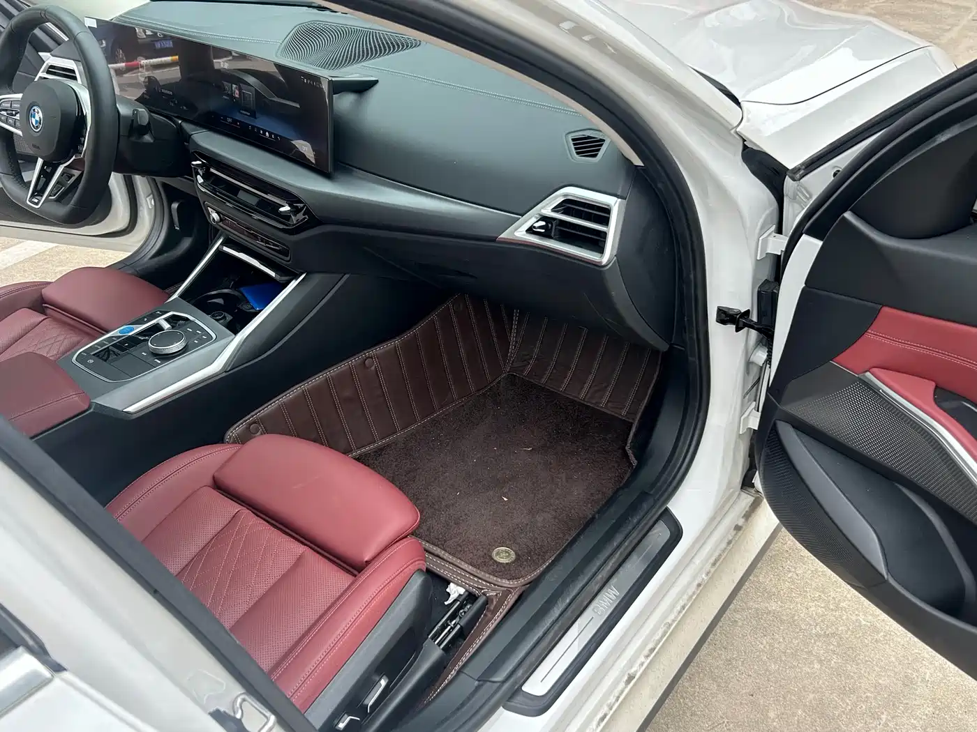 BMW i3 2025 eDrive 35 L фото 7