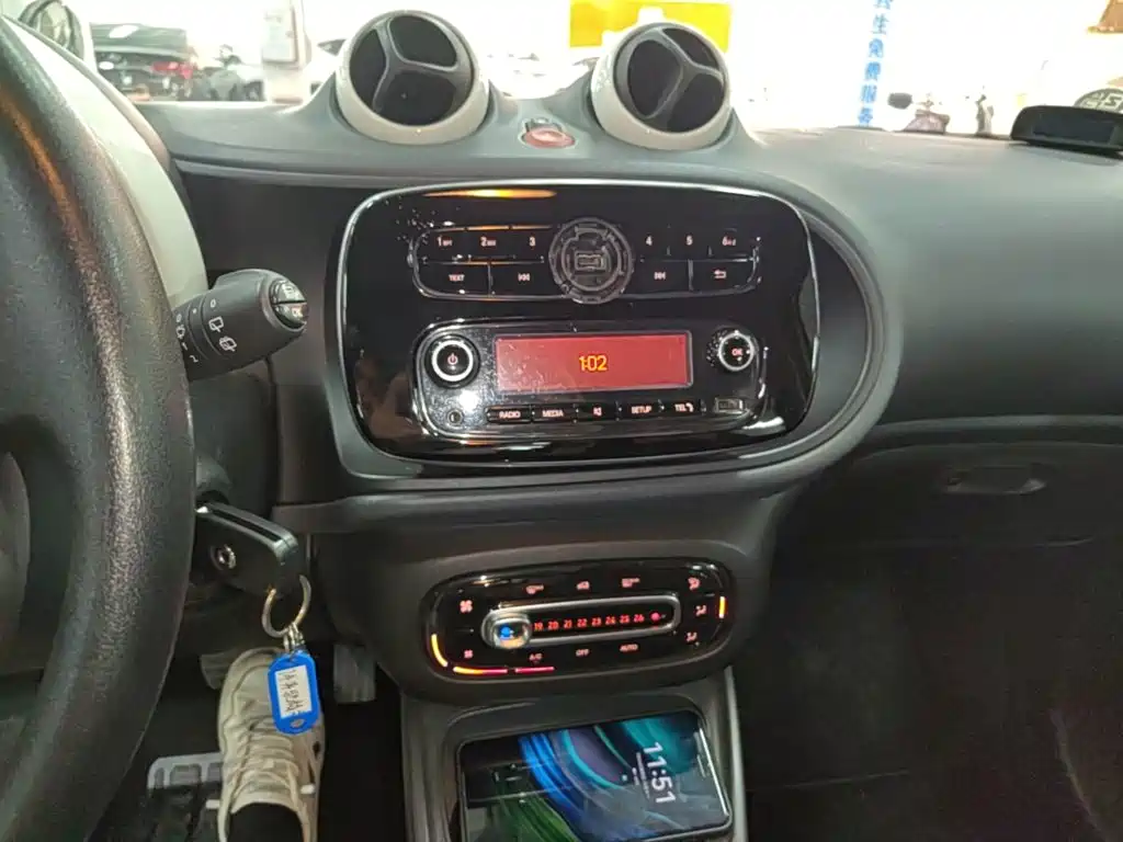 smart forfour 2017 2016 1.0L 52kW Agile Edition
