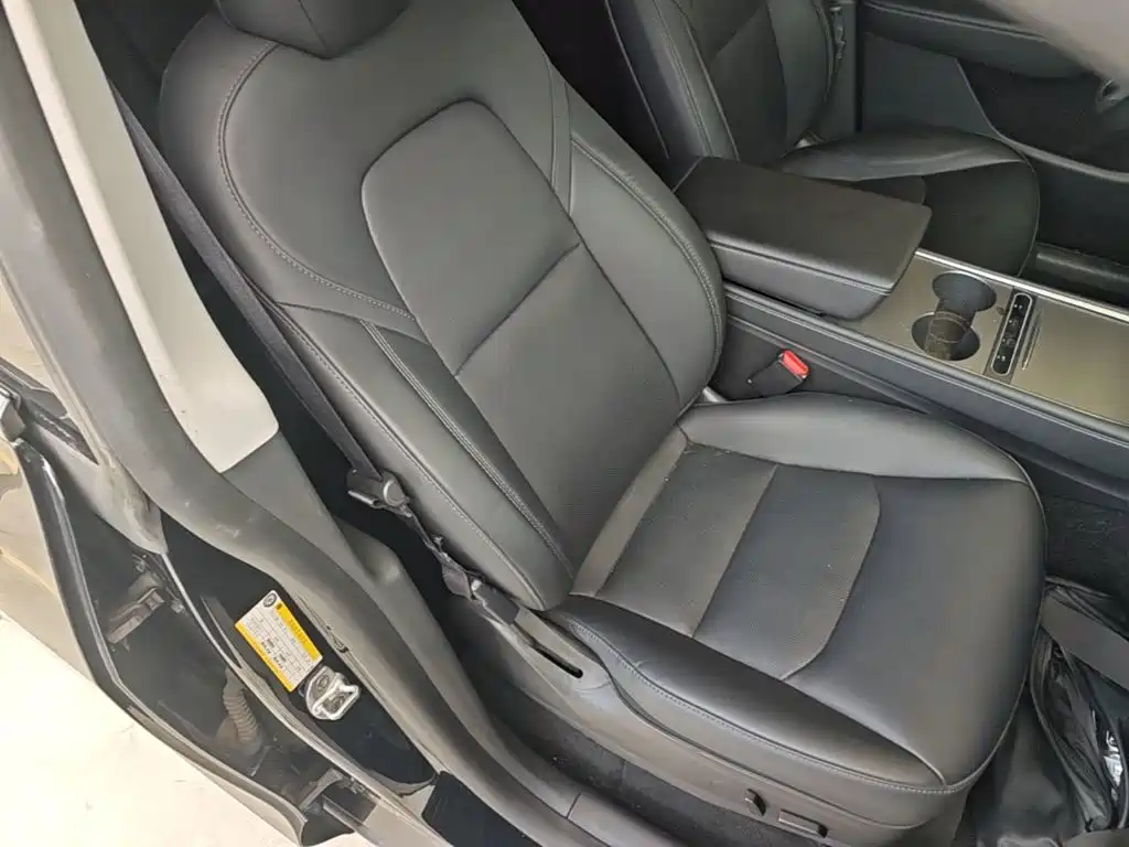 Фото 25 - Tesla Model Y