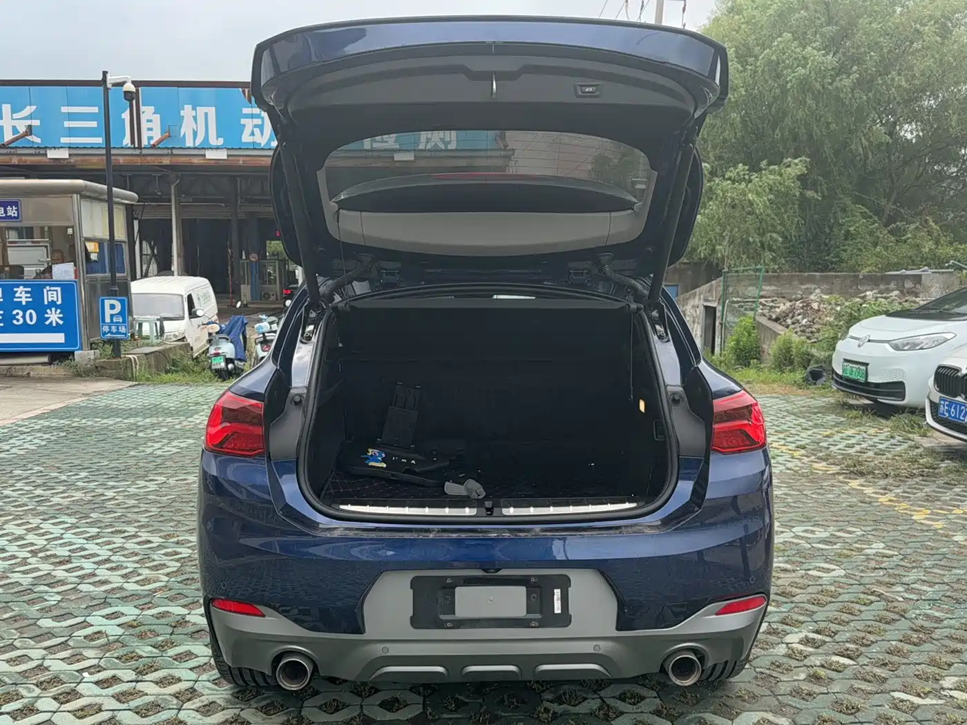 BMW X2 (Import) 2019 2019 sDrive25i Leading M Off-Road Package China VI
