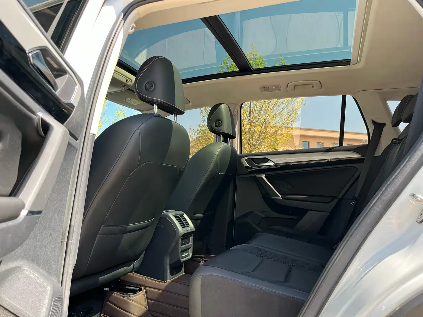 Volkswagen Tayron 2019 330TSI 4WD Luxury China VI фото 8