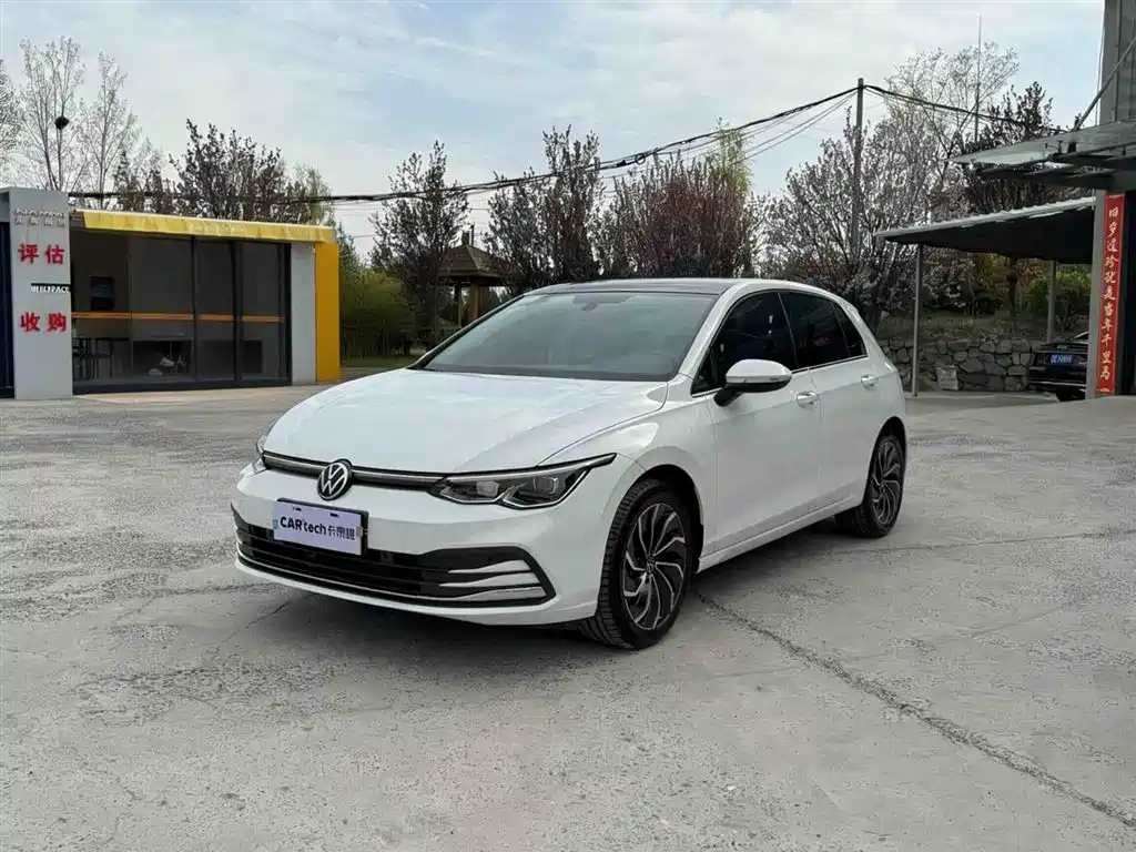 Volkswagen Golf 2024 280TSI DSG Pro 50th Anniversary Edition