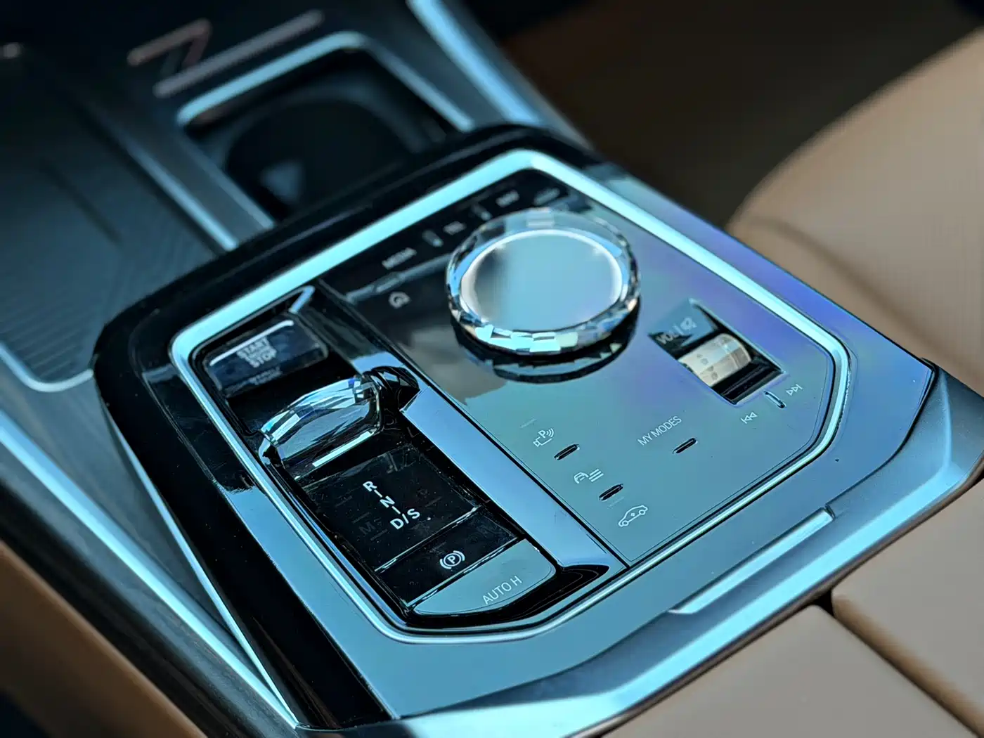 BMW 7 Series 2023 Model 735Li M Sport Package фото 10