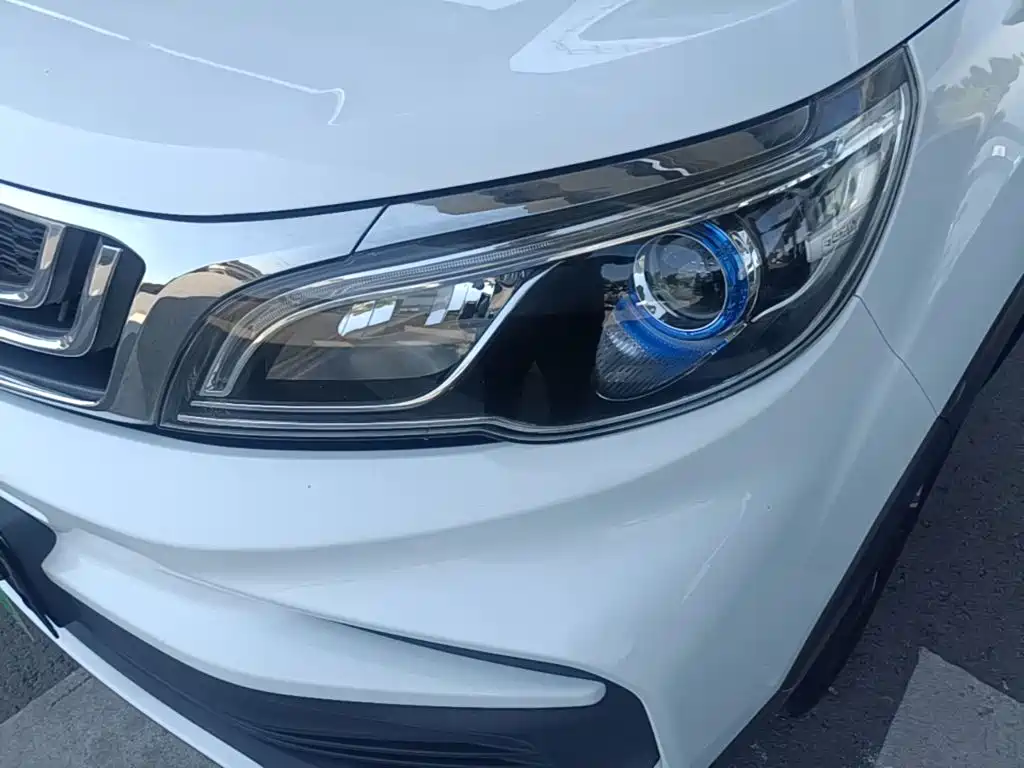 Photo 24 - Geely Vision X3
