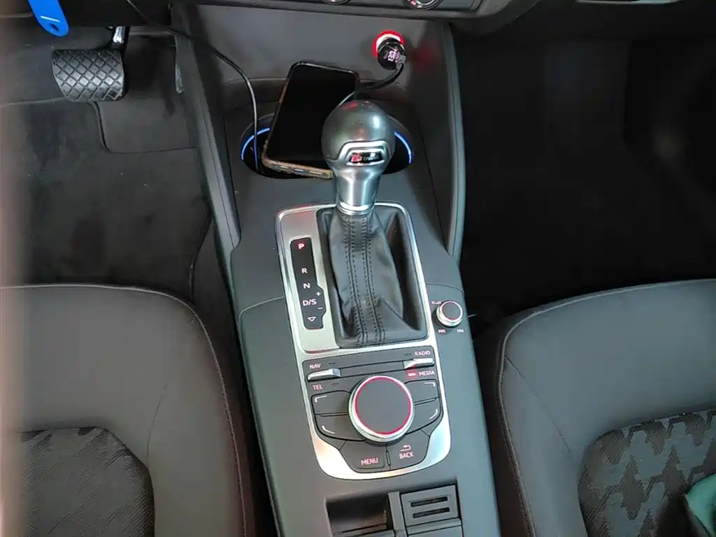 Audi A3 2016 Sportback 35 TFSI Leadership фото 14