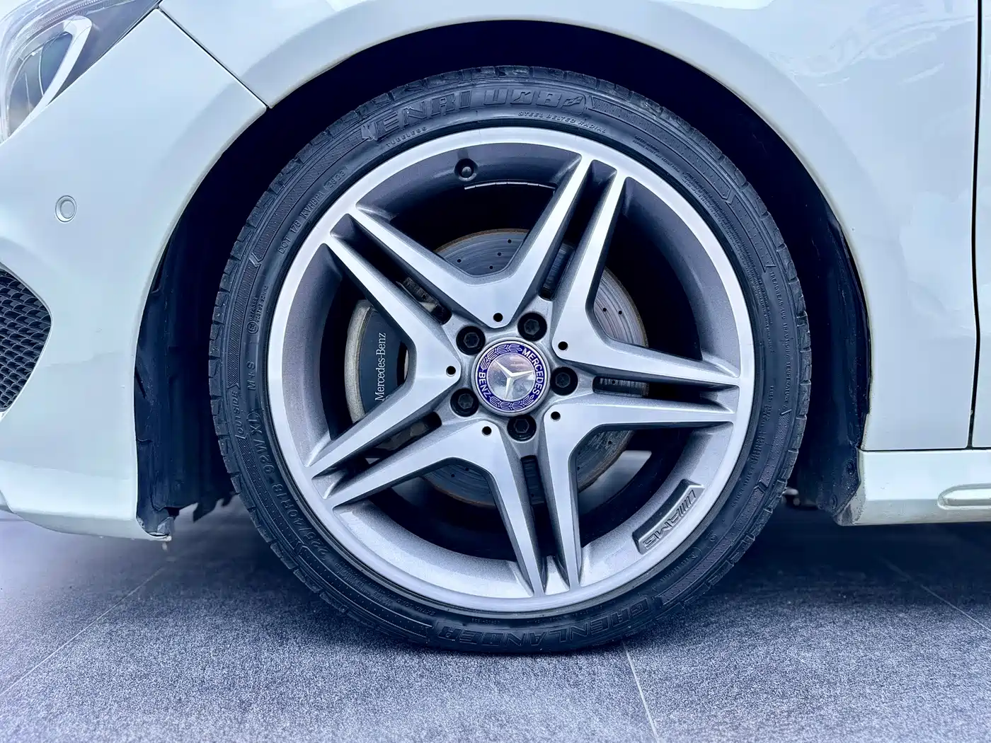 Mercedes-Benz CLA (Import) 2015 2015 CLA 220 4MATIC