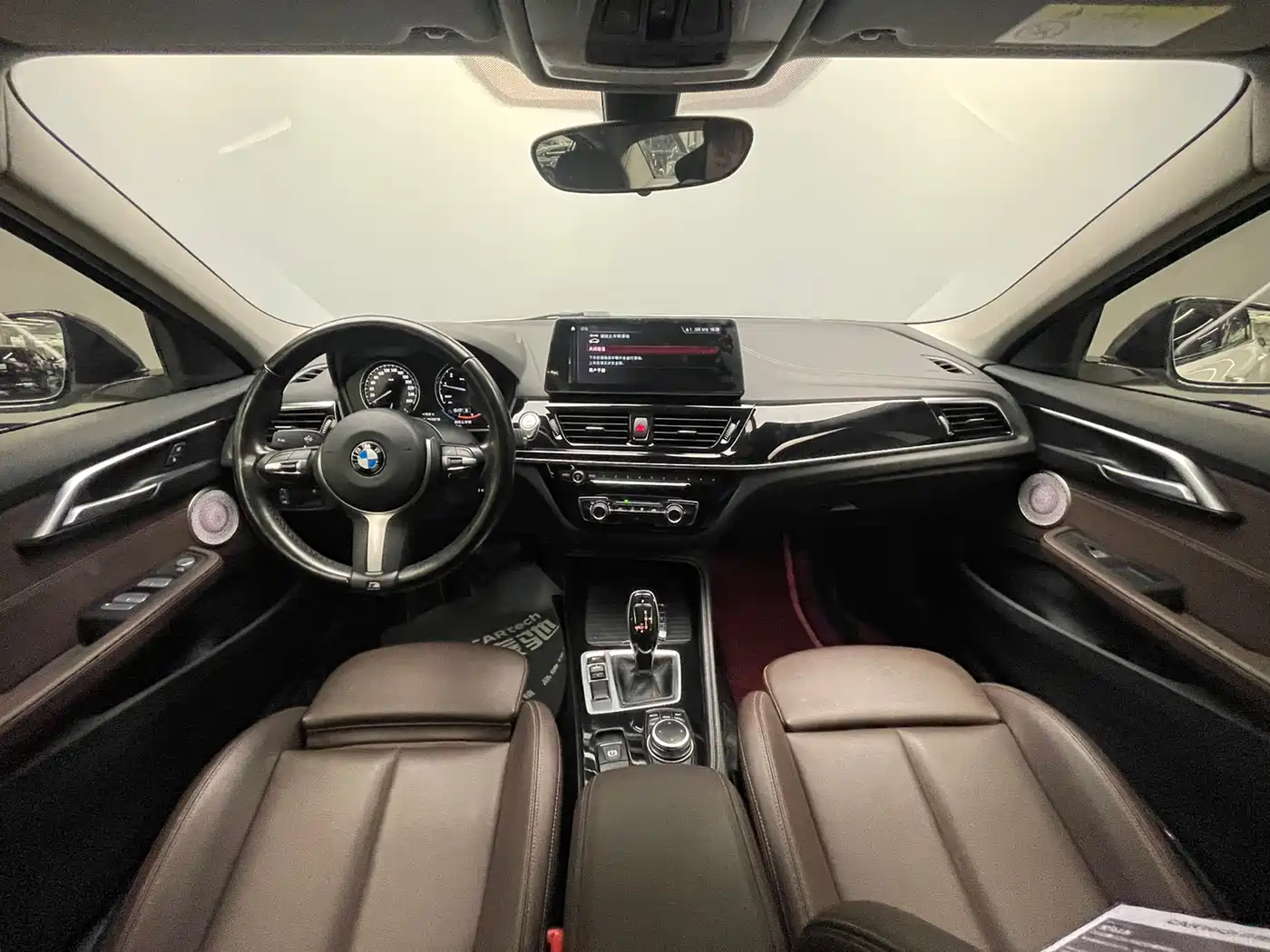 BMW 1 Series 2022 120i M Sport Shadow Edition фото 9