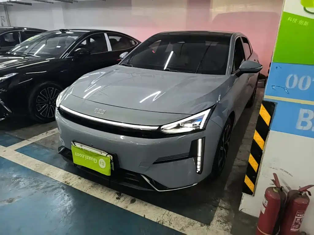 Geely Galaxy Galaxy L6 2023 2023 125km Starship