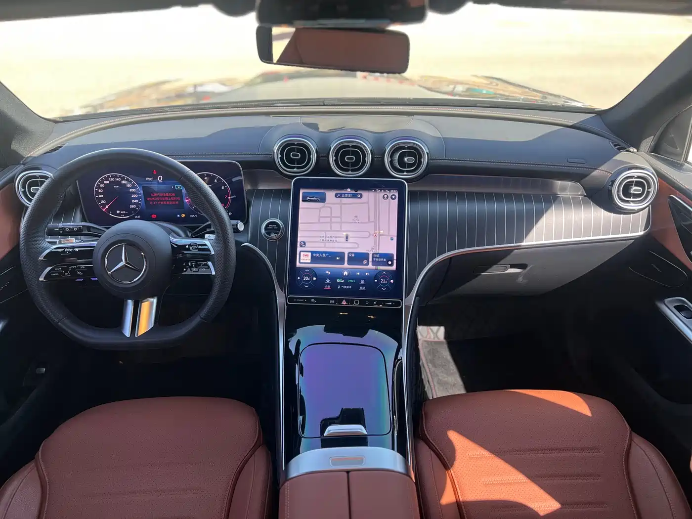 Mercedes-Benz GLC 2024 GLC 260 L 4MATIC Luxury 5-seater фото 17