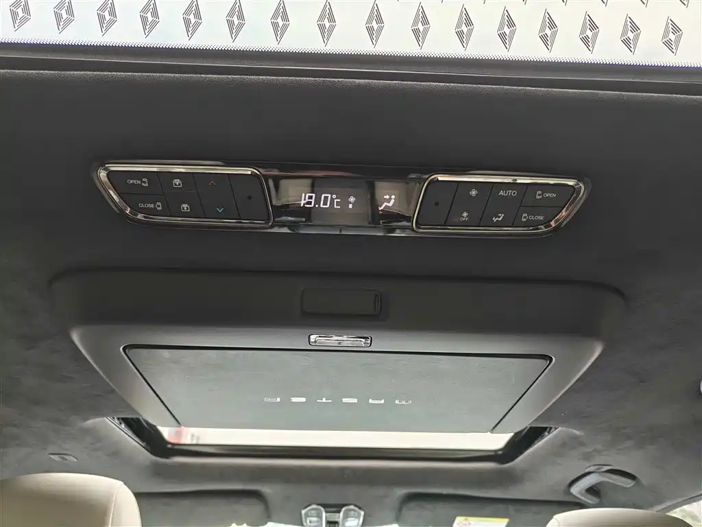GAC Trumpchi Trumpchi M8 2023 Model Master Series Hybrid Royal Edition фото 25