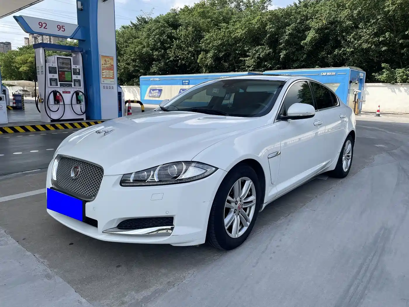 2016 Jaguar XF