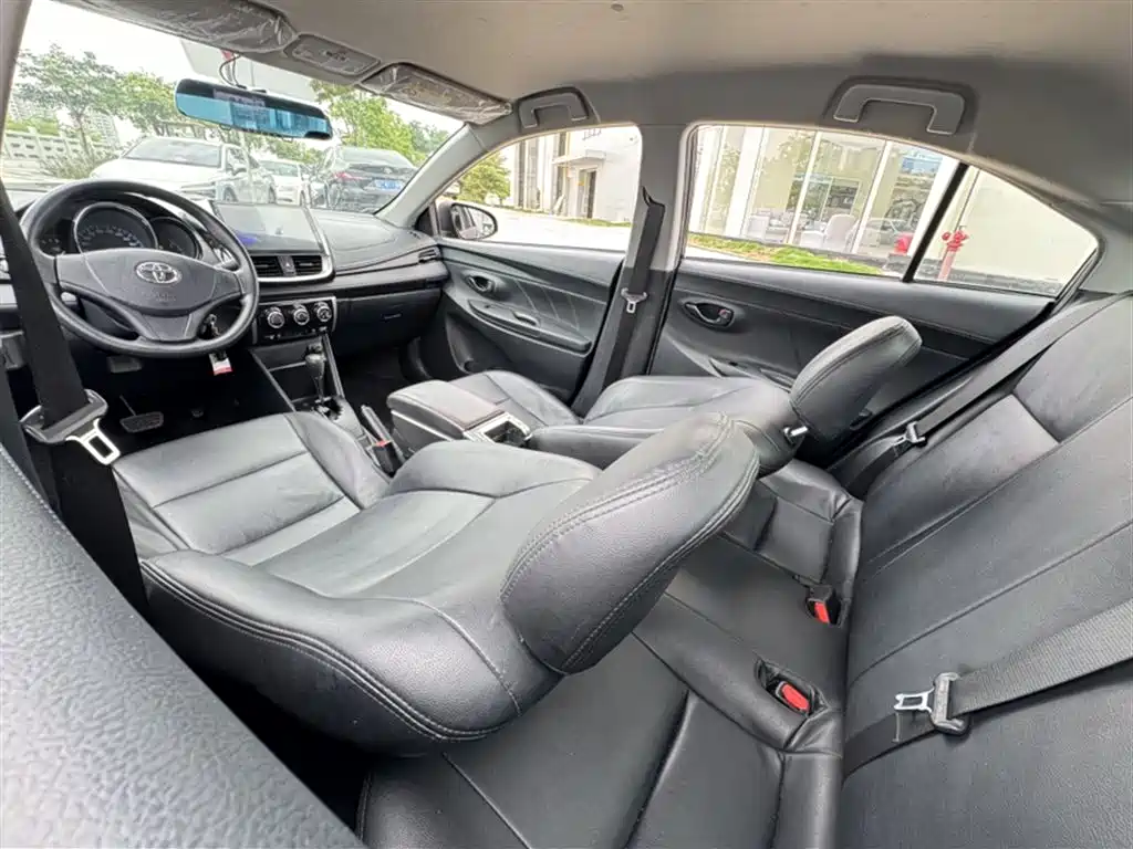 Toyota Vios 2017 1.5L CVT Pioneer фото 8