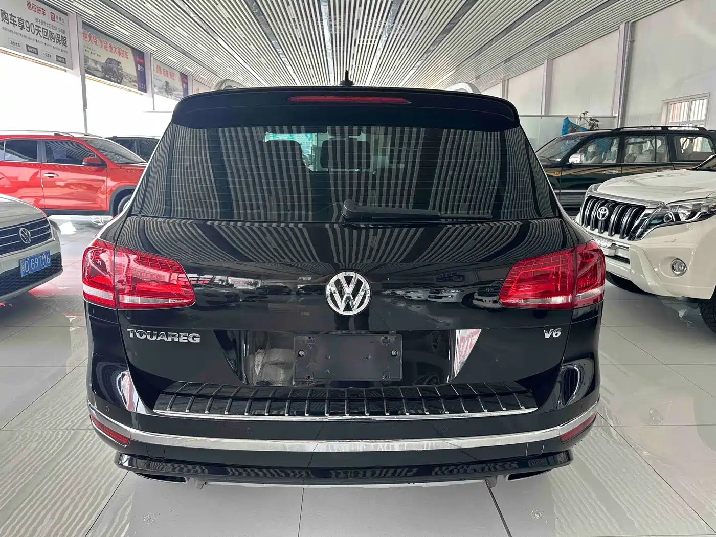 Volkswagen Touareg 2018 3.0TSI Glory Collector's Edition фото 5