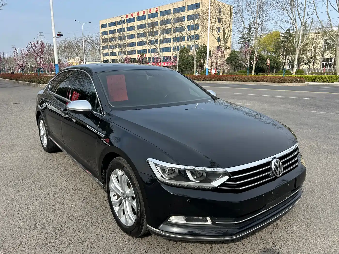 Volkswagen Magotan 2019 330TSI DSG Luxury Class China VI фото 2