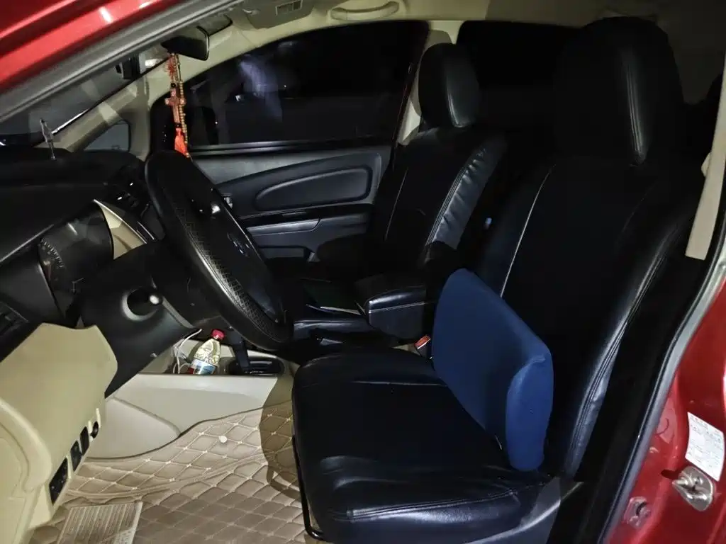 Venucia R50 2014 2013 1.6L Auto Fashion