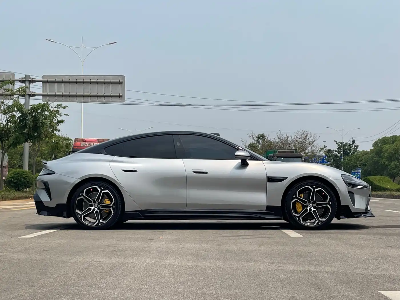 XIAOMI CAR XIAOMI SU7