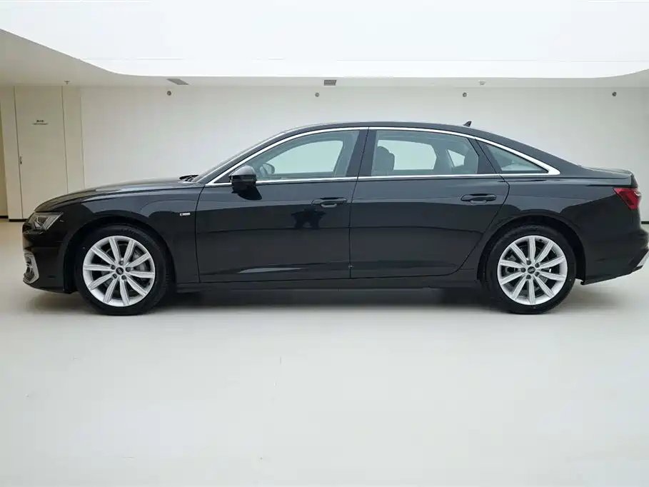 Audi A6L 2023 Facelift 45 TFSI Premium Dynamic фото 3