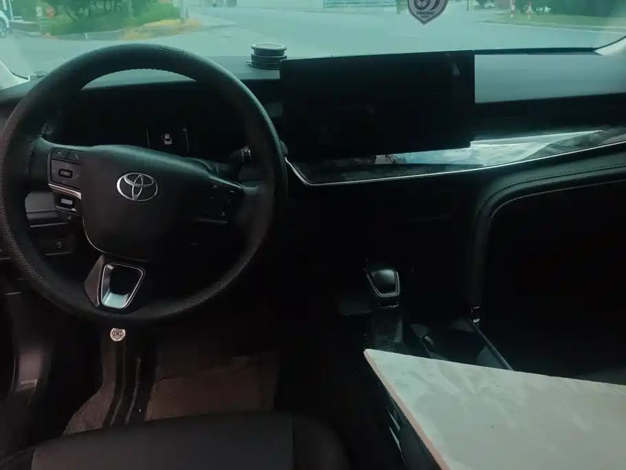 Toyota Camry 2025 2024 2.0E Elite Edition