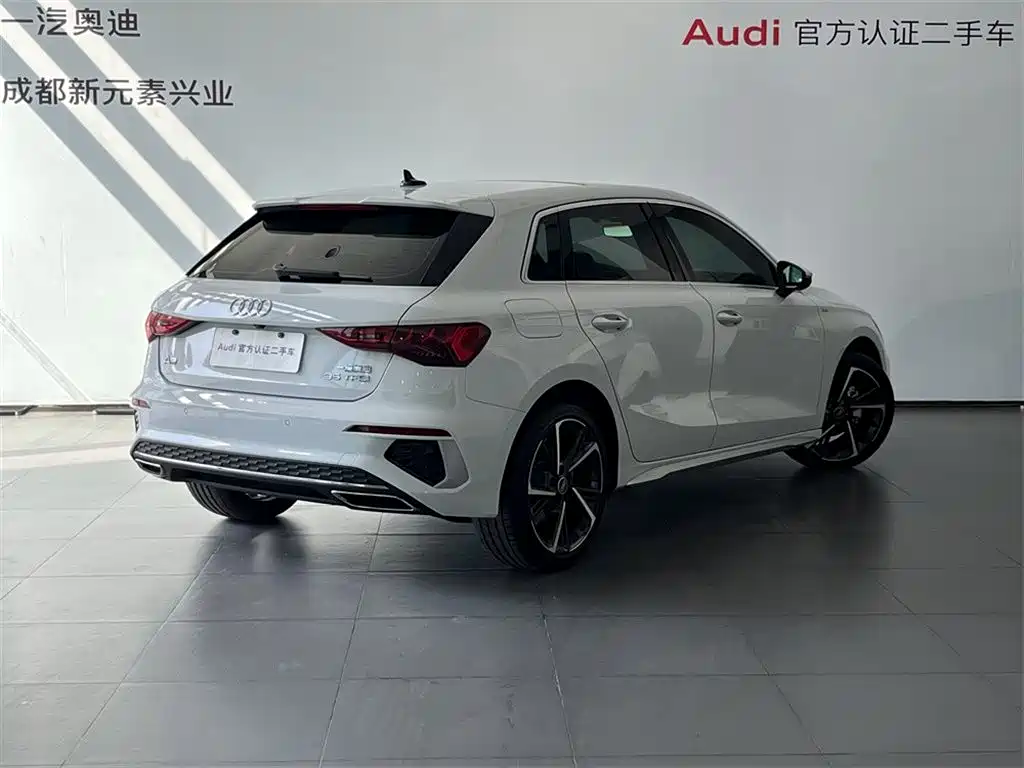 Audi A3 2024 Model Sportback 35 TFSI Fashion Sport фото 4