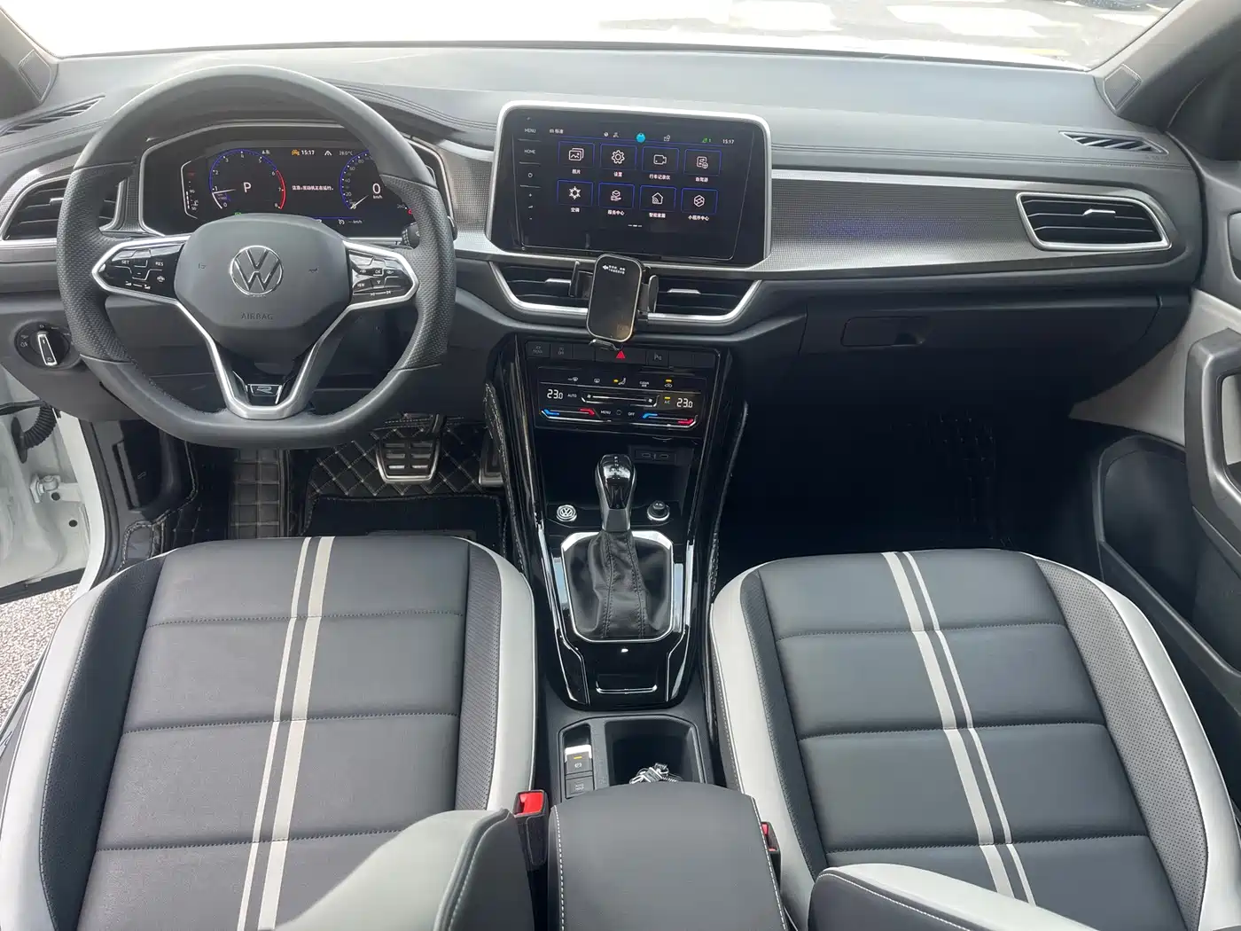 Volkswagen T-Roc, миниатюра 10