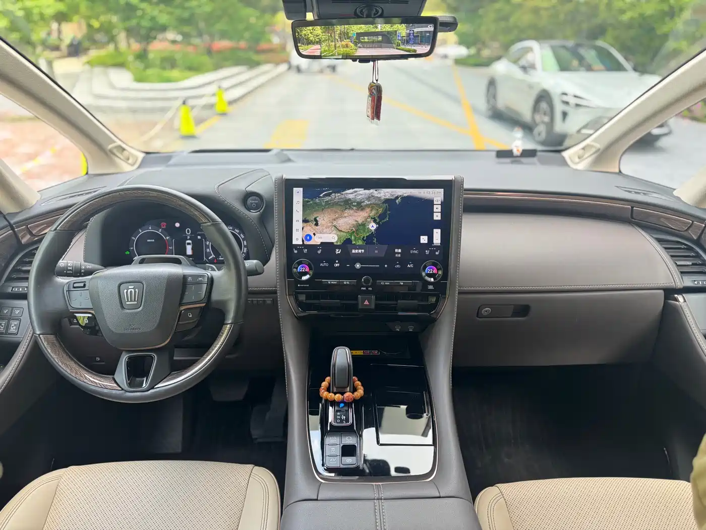 Toyota Vellfire 2024 Crown Hybrid 2.5L Premium Edition фото 7