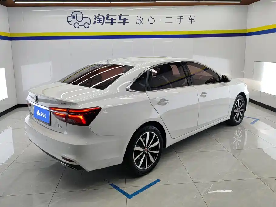 Roewe i6 2017 2017 20T Auto Internet Smart Premium Edition