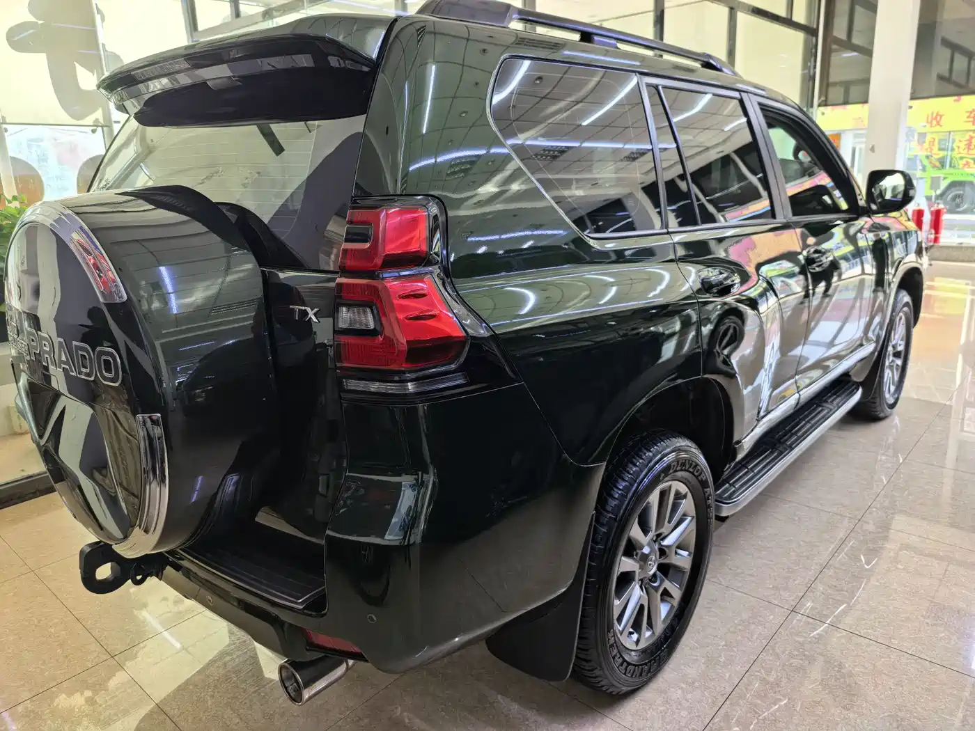 Toyota Prado 2018 3.5L Automatic TX-L Rear-mounted Spare Tire фото 4