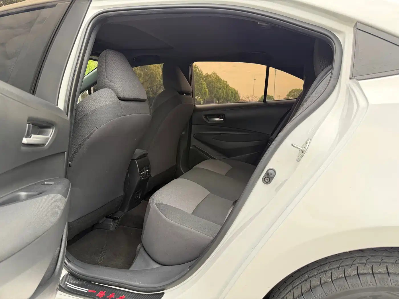 Toyota Levin 2022 185T CVT Luxury Edition фото 9