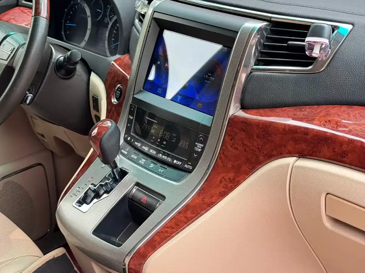 Toyota Alphard 2011 3.5L Luxury Edition фото 9