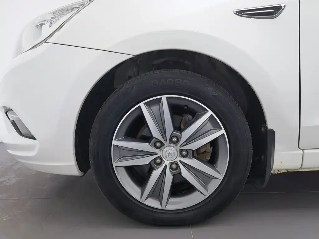 Changan Eado 2015 2015 1.6L Manual Luxury China V
