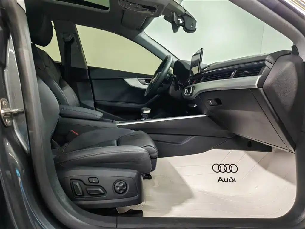 Audi A5 (Import) 2023 Sportback 40 TFSI Fashion Dynamic фото 7
