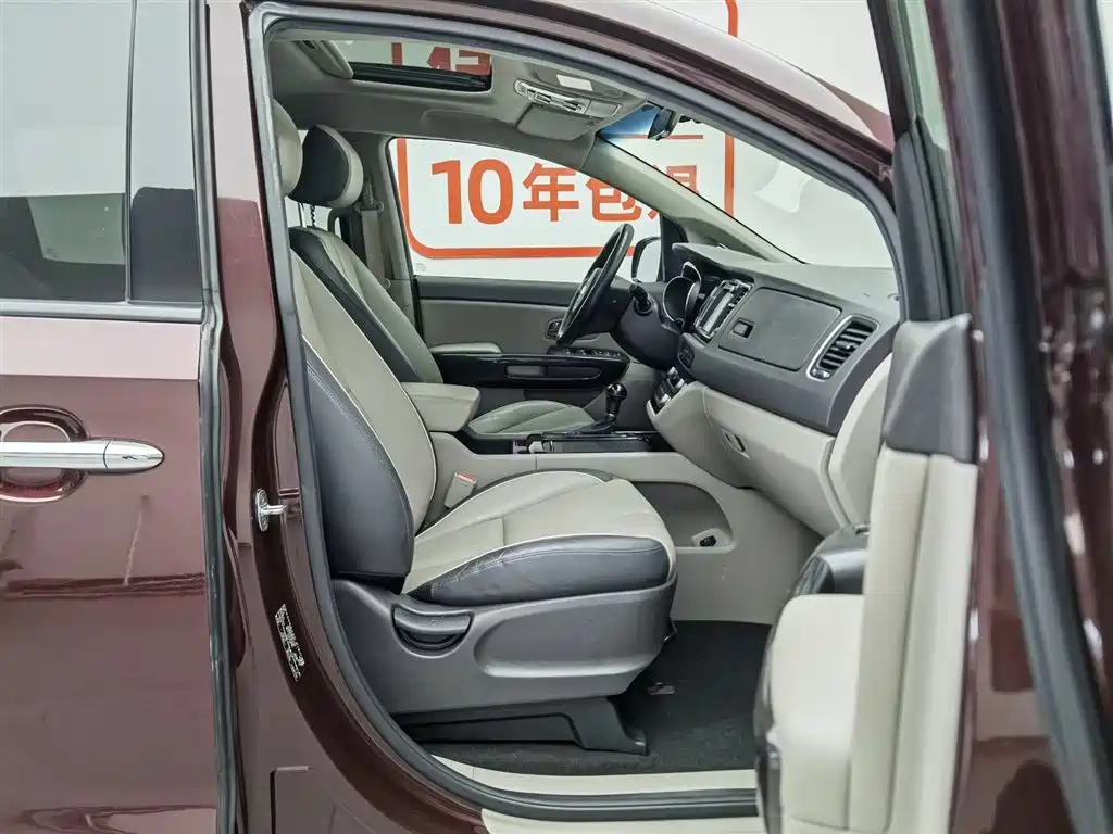 Kia Carnival (Import) 2015 3.3GDI Luxury (China V) фото 23
