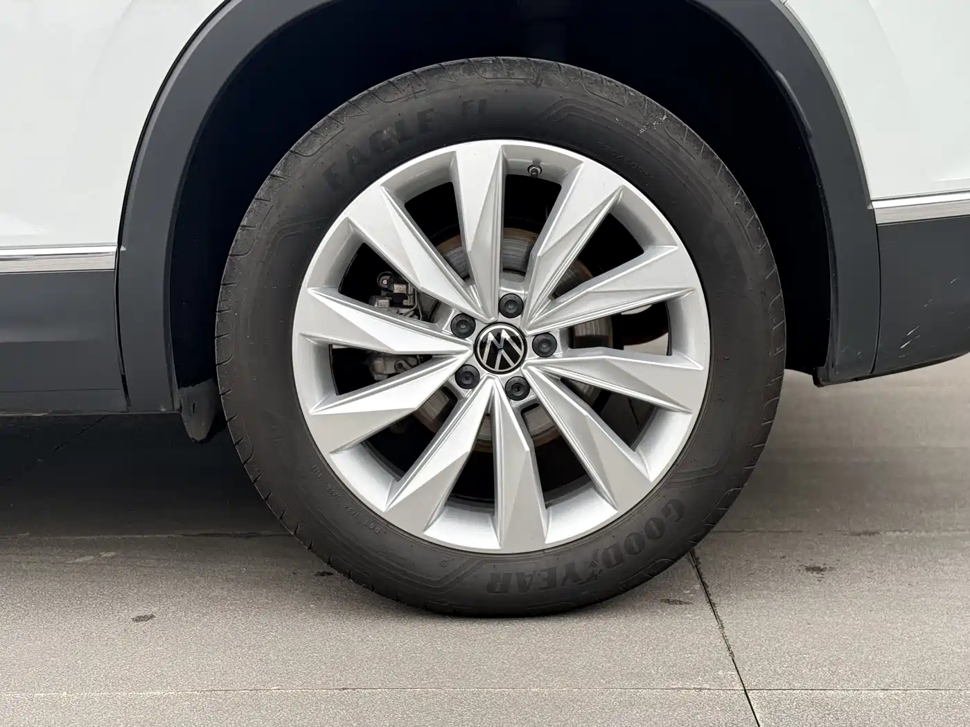 Volkswagen Tayron 2022 380TSI 4WD R-Line Smart Connect Edition фото 8