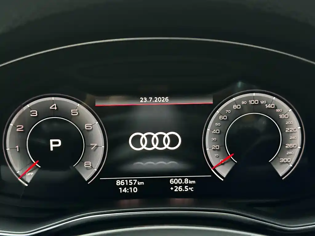 Фото 8 - Audi A6L