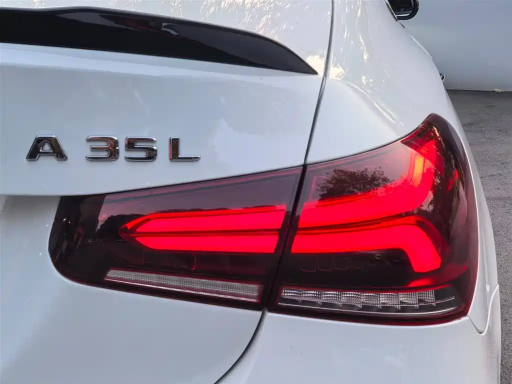 Mercedes-Benz A-Class AMG 2023 Model Year AMG A 35 L 4MATIC фото 25