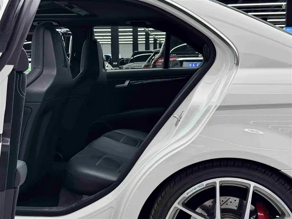 Mercedes-Benz C-Class AMG 2014 AMG C 63 Edition 507 фото 7