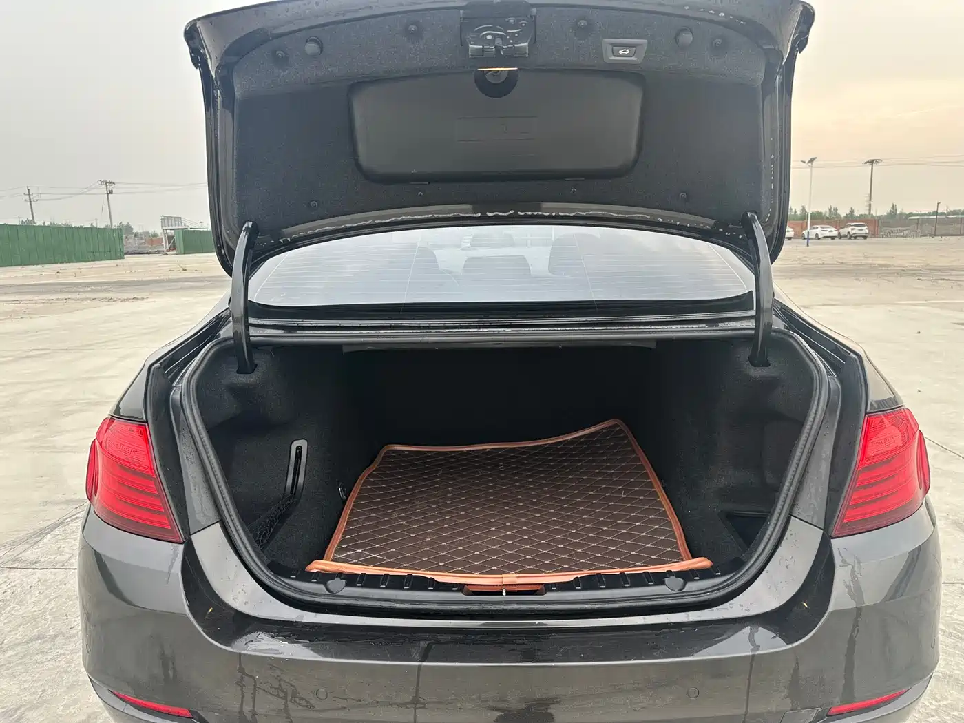 BMW 5 Series 2017 520Li Classic Edition фото 12