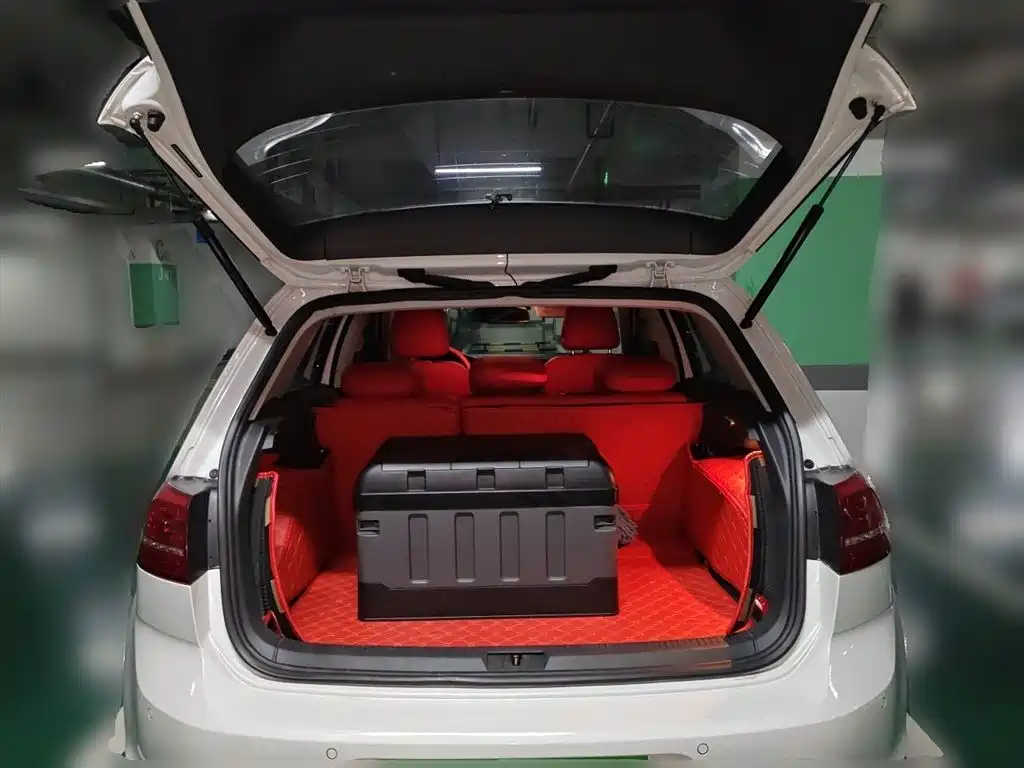 Volkswagen Golf 2014 1.6L Automatic Comfort фото 20