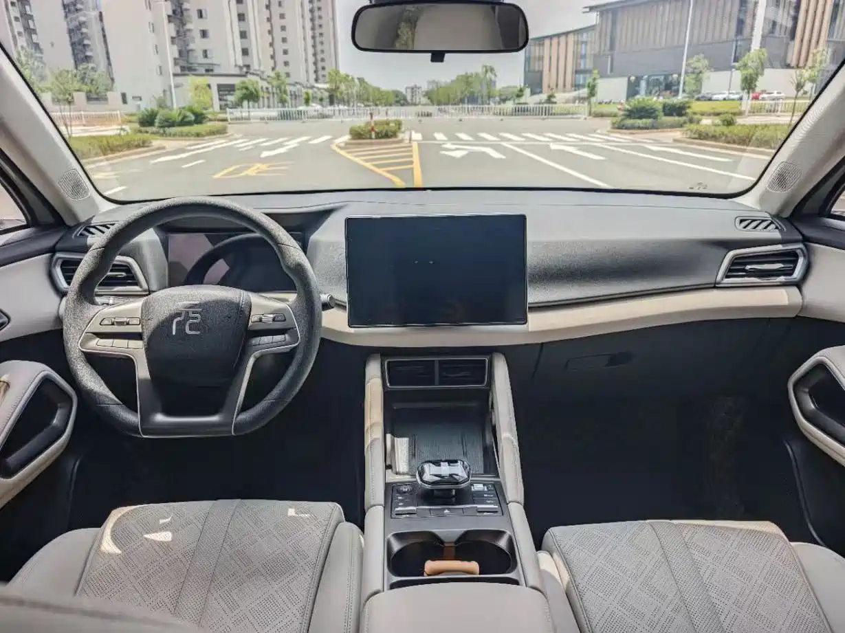 BYD Yuan UP 2024 2024 401KM Leading Edition