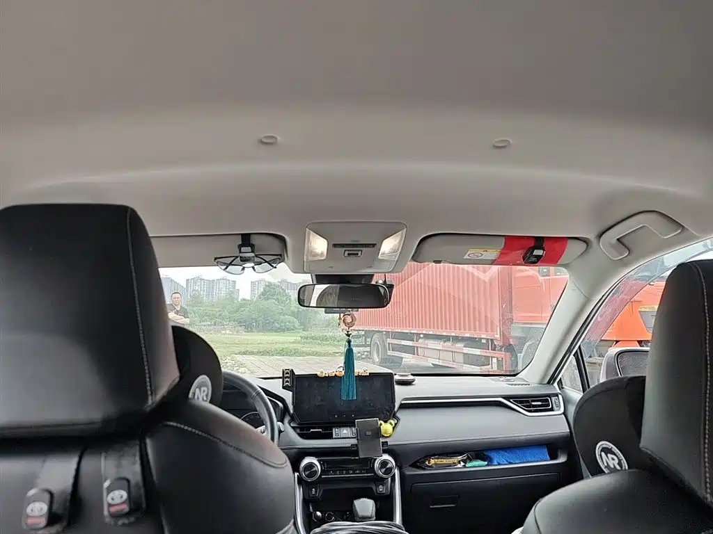 Toyota RAV4 Rongfang 2024 2.0L CVT FWD Urban Edition фото 14
