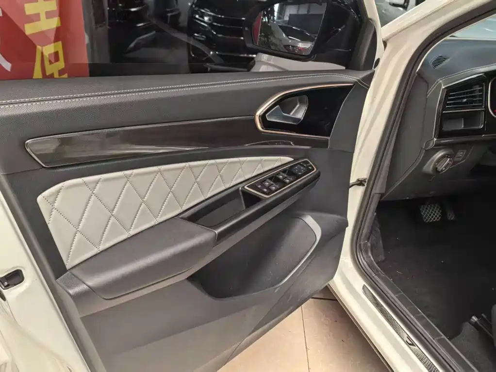 Фото 9 - Jetta VS7