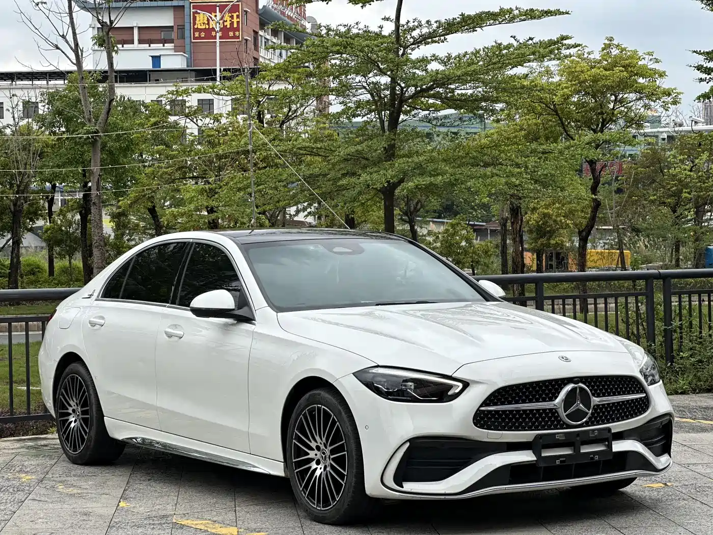 Mercedes-Benz C-Class 2023 Facelift C 260 L Sport Edition фото 2