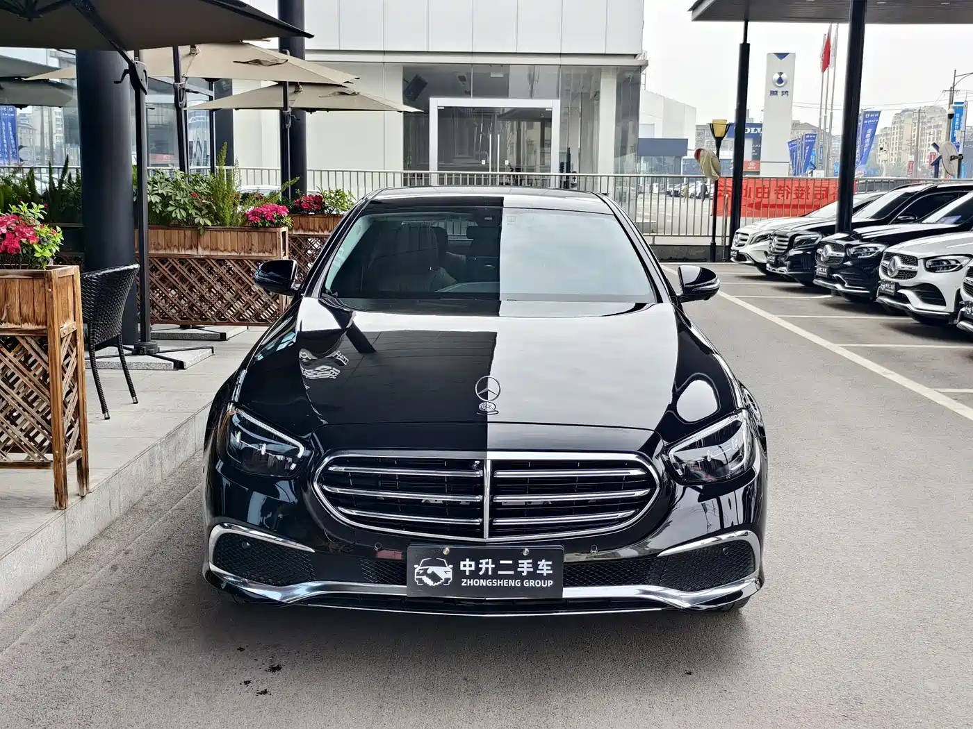 MERCEDES-BENZ E CLASS