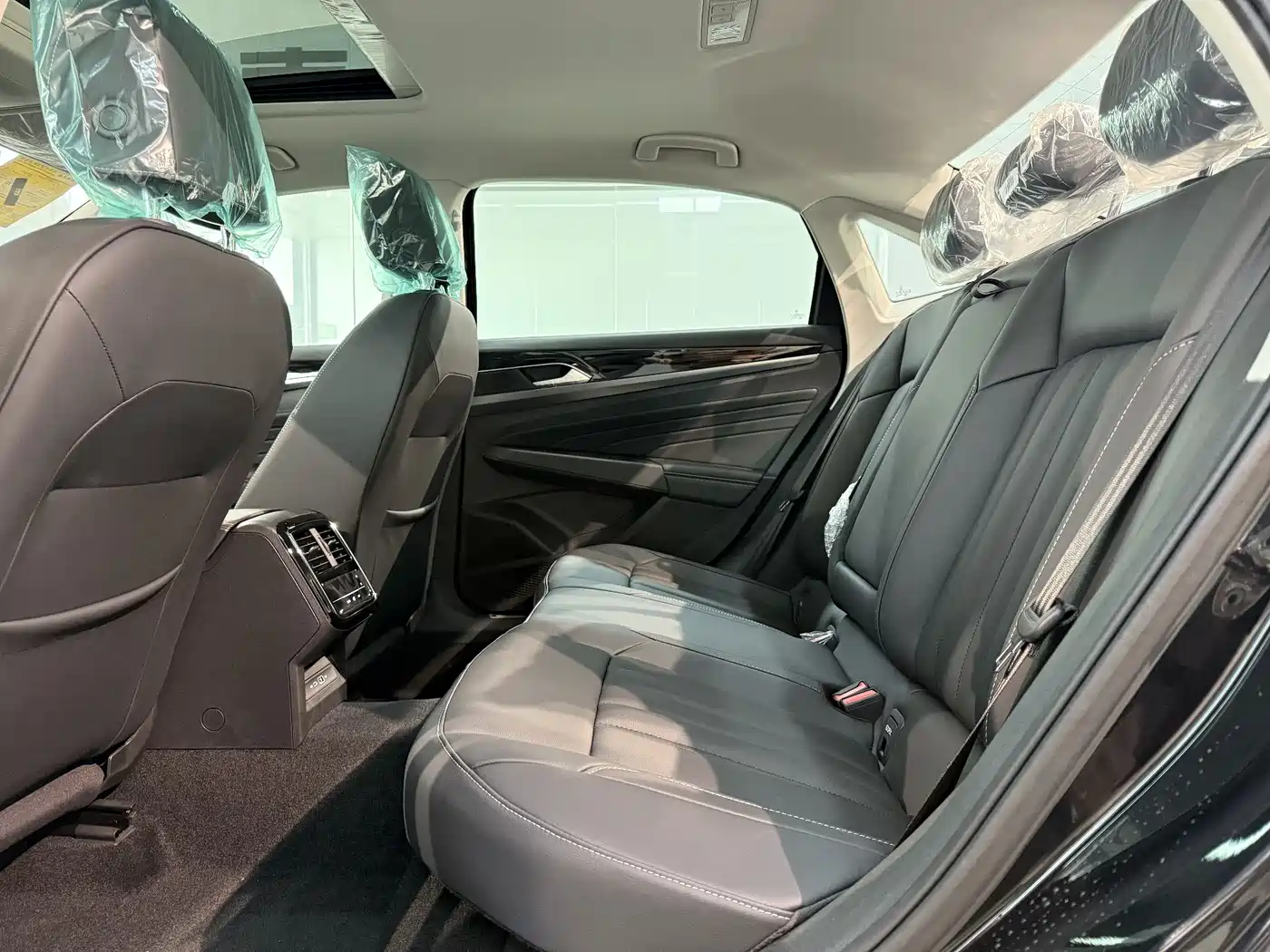 VOLKSWAGEN PASSAT NEW ENERGY