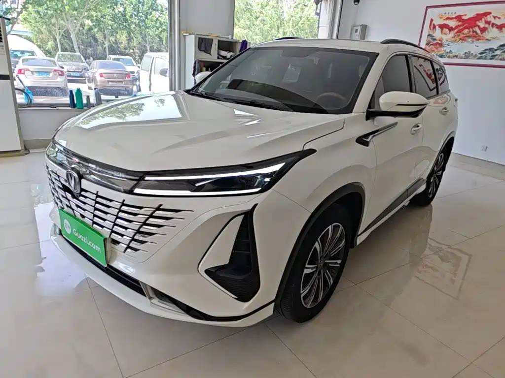Фото 2 - Changan CS75 PLUS