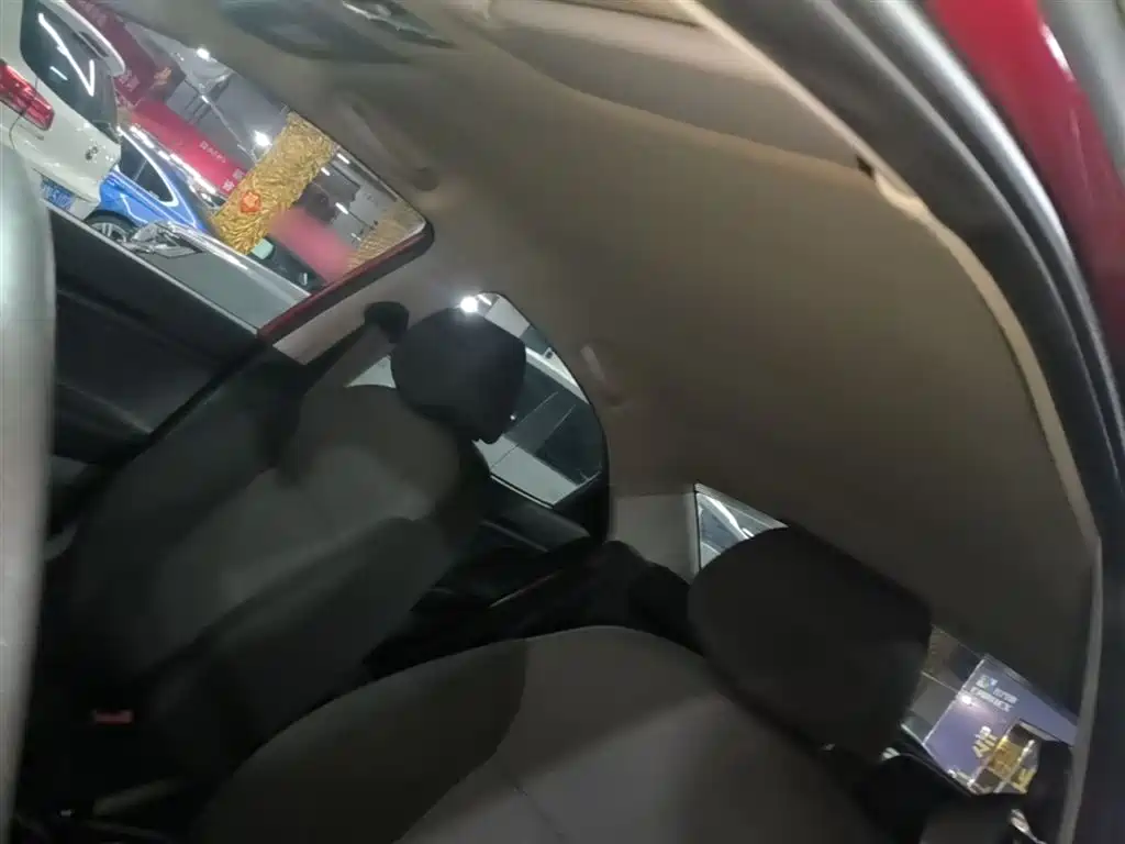 Hyundai Verna 2020 1.4L Manual GL Renewal Edition фото 18