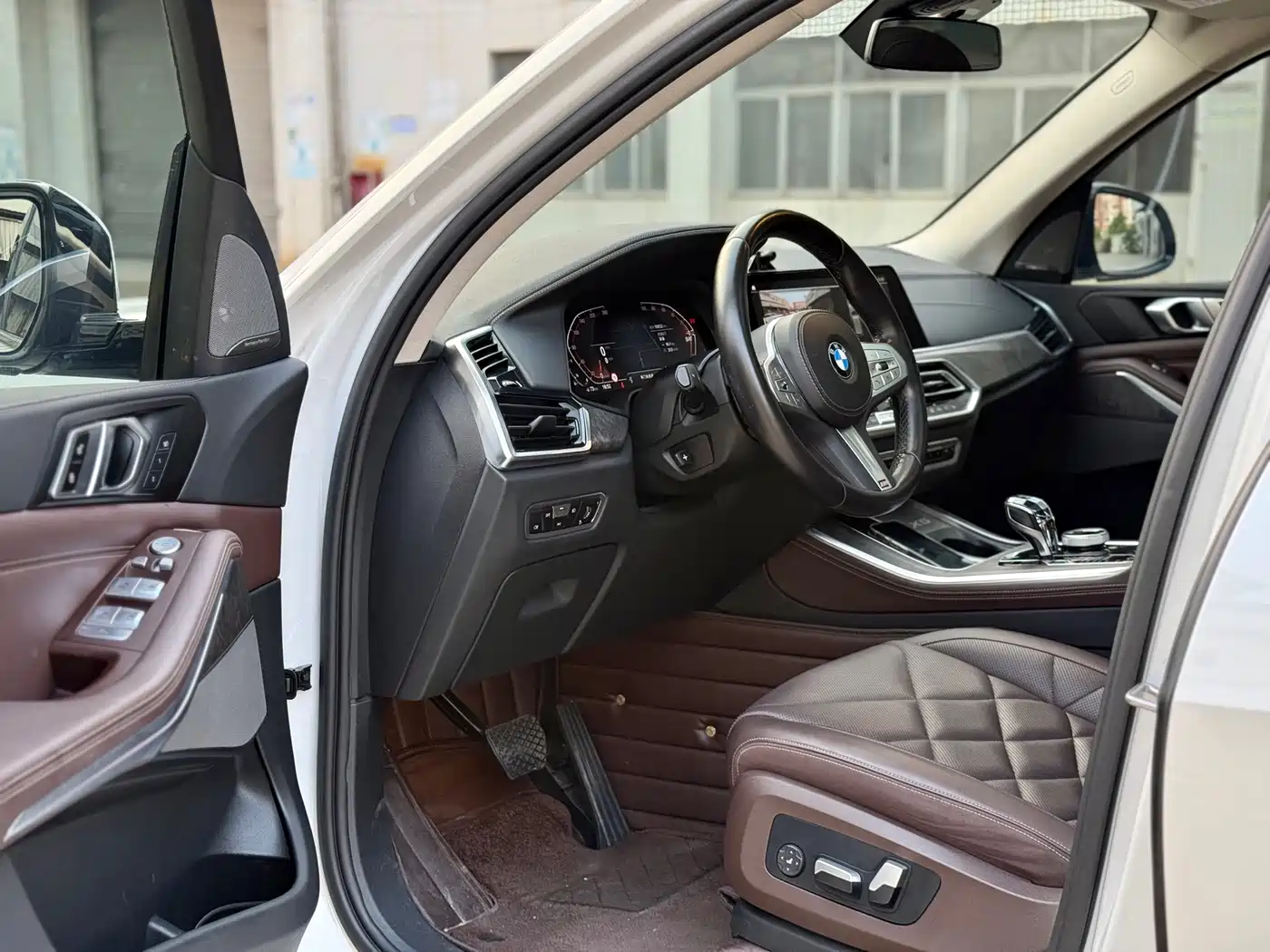 BMW X5 2022 xDrive 30Li M Sport Package фото 10