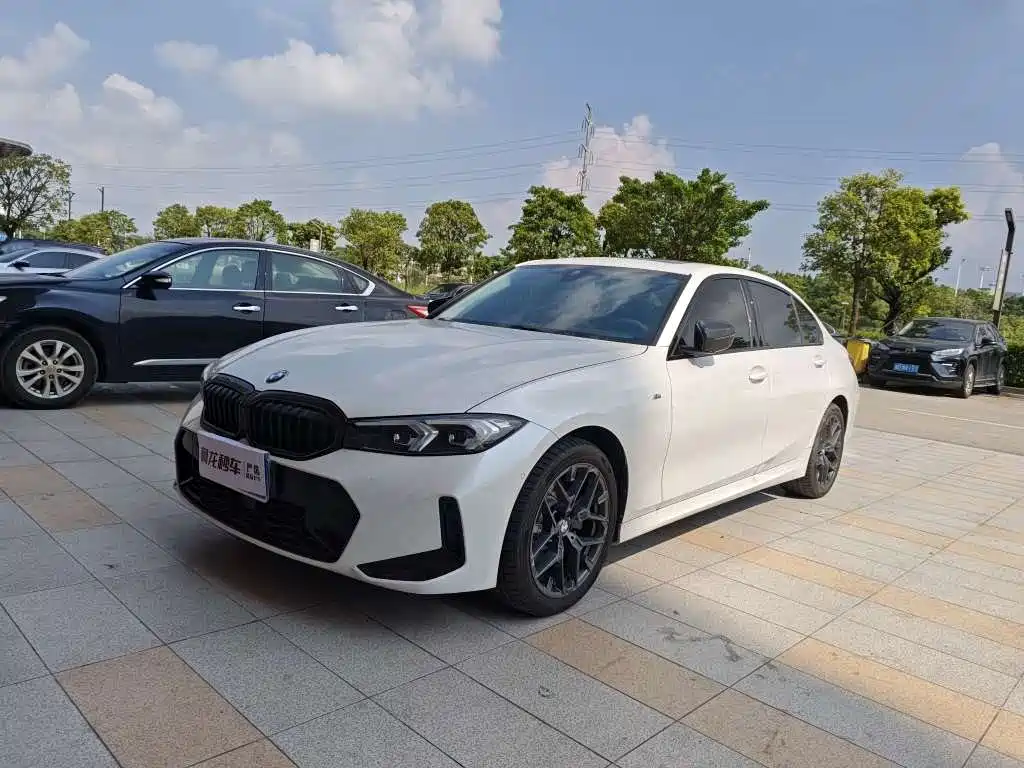 BMW 3 Series 2026 2026 330Li M Sport Shadowline Package