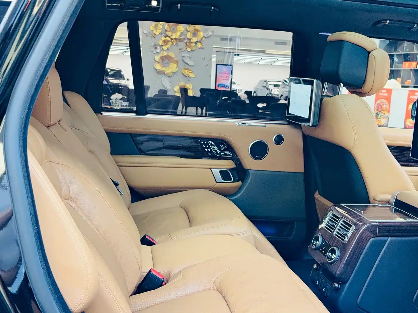 LAND ROVER RANGE ROVER