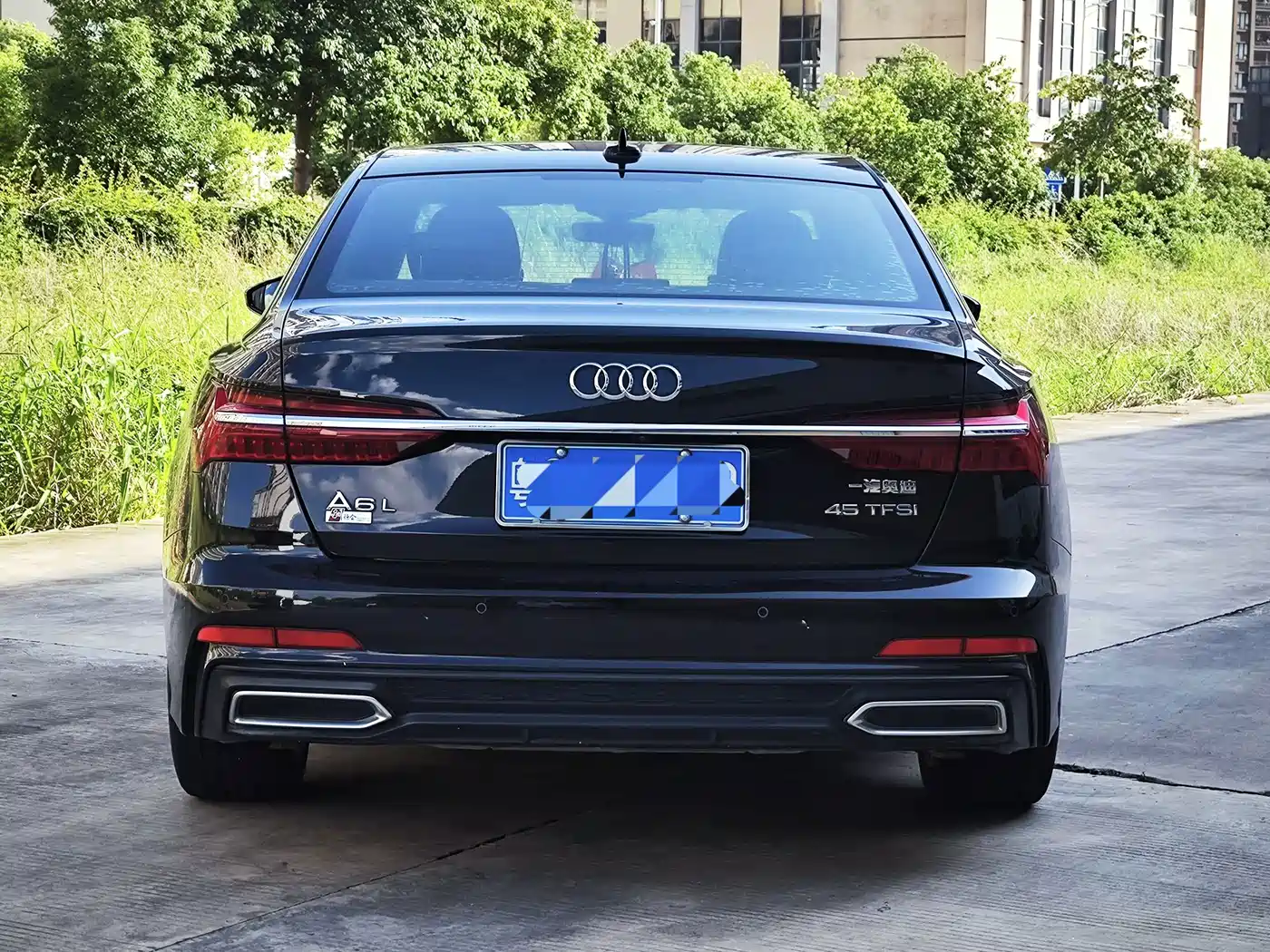 Фото 4 - Audi A6L